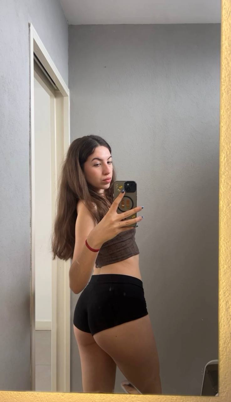 Amber in her underwear in Feira di Santana