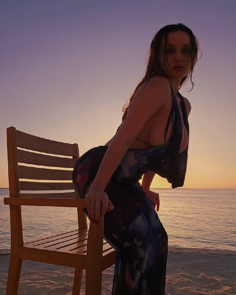 Sexy girl Miranda Faith nude in Feira di Santana