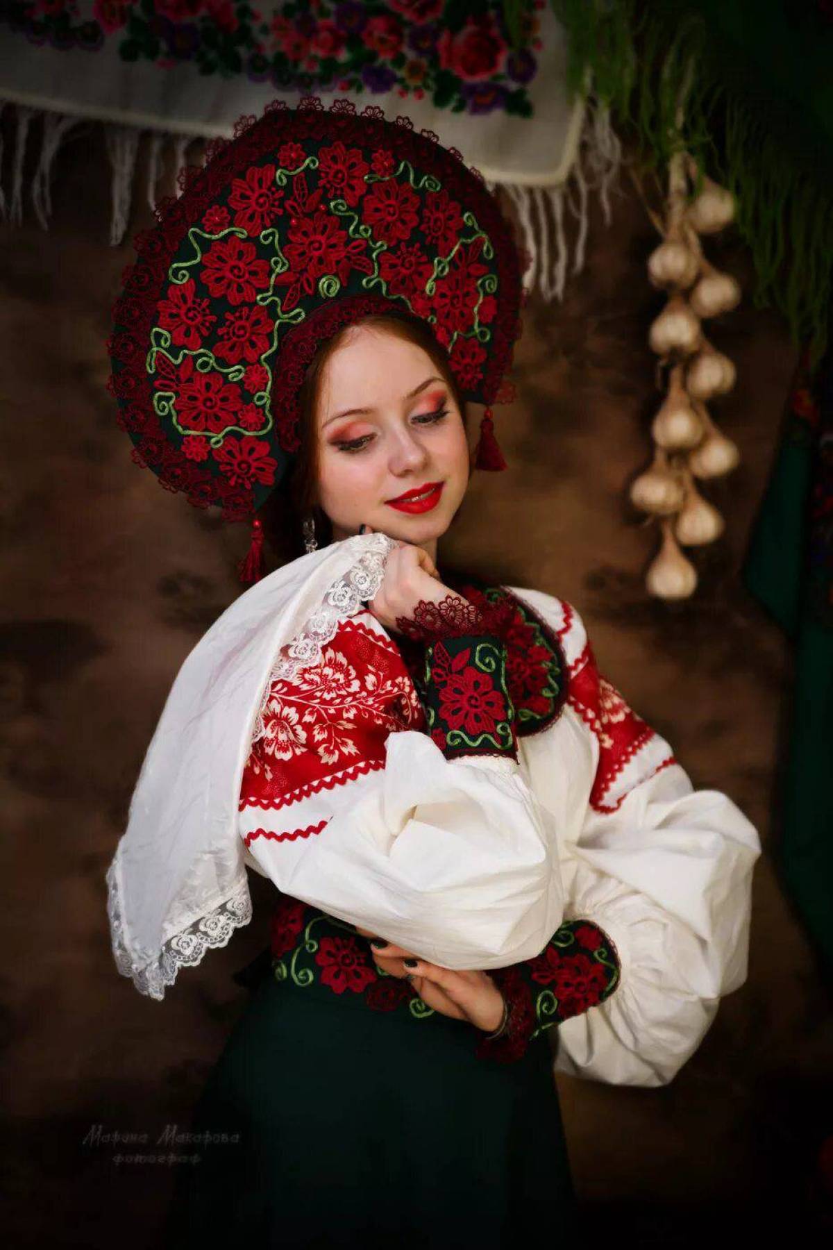 Women in Slavic costumes underwear in Feira di Santana