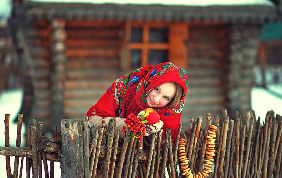 Sexy girl Women in Slavic costumes in Feira di Santana