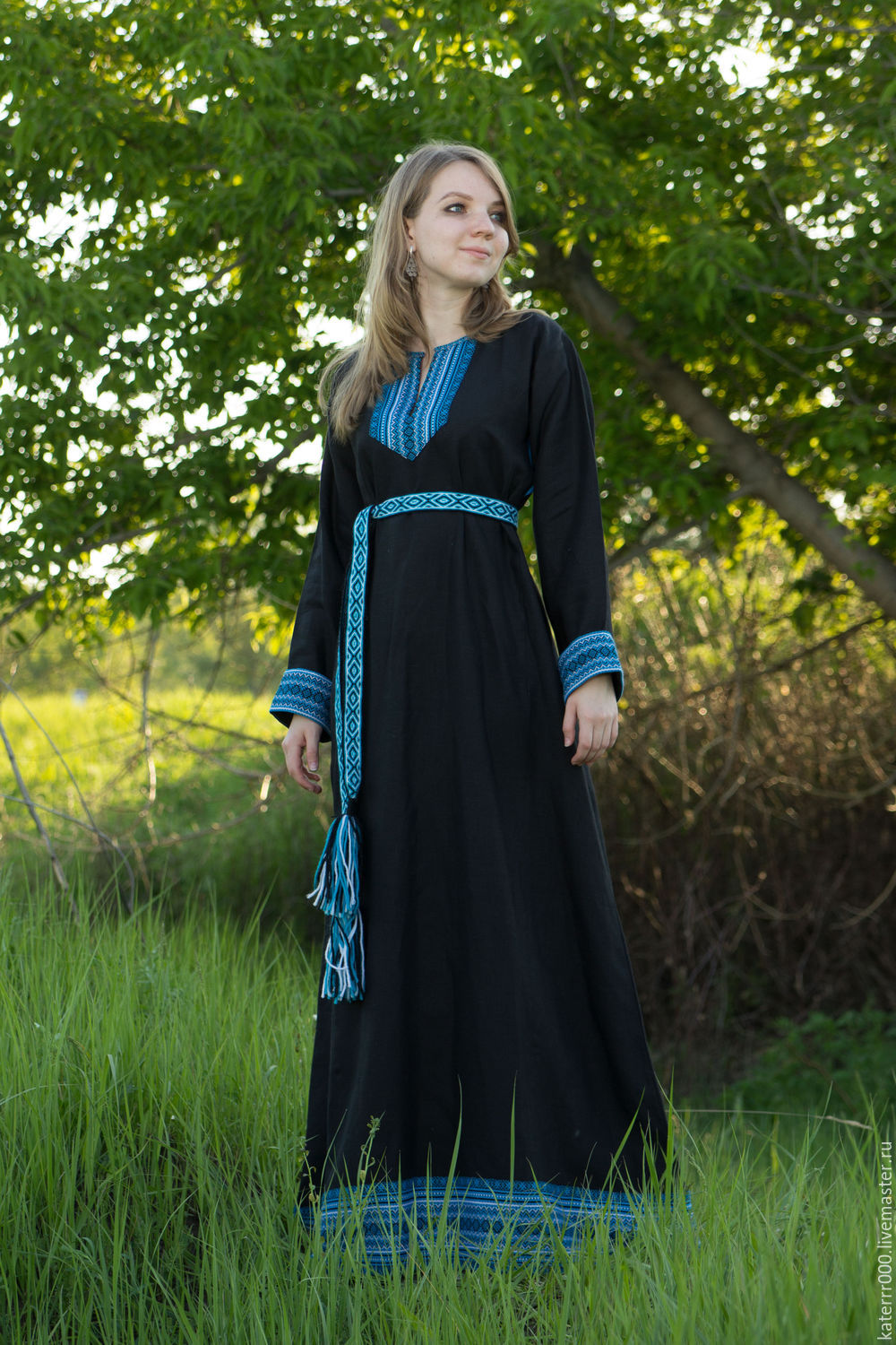 Women in Slavic costumes in Feira di Santana