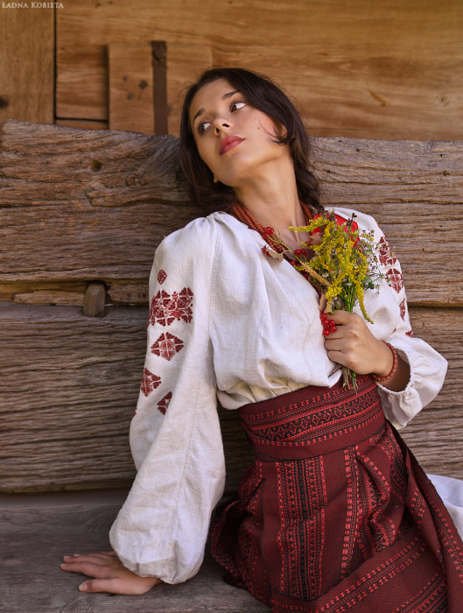 Girls in Slavic costumes in Feira di Santana